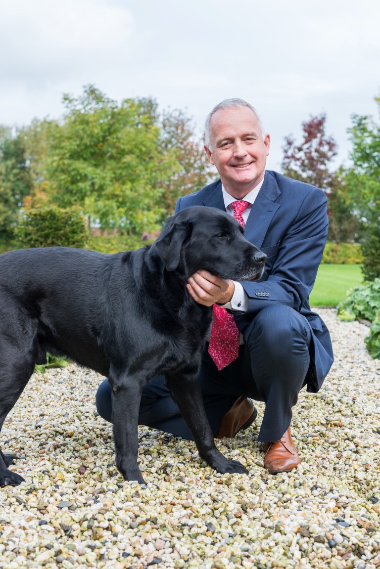 ‘Zoek eens een gewóne baan, zegt mijn zoon wel eens...’